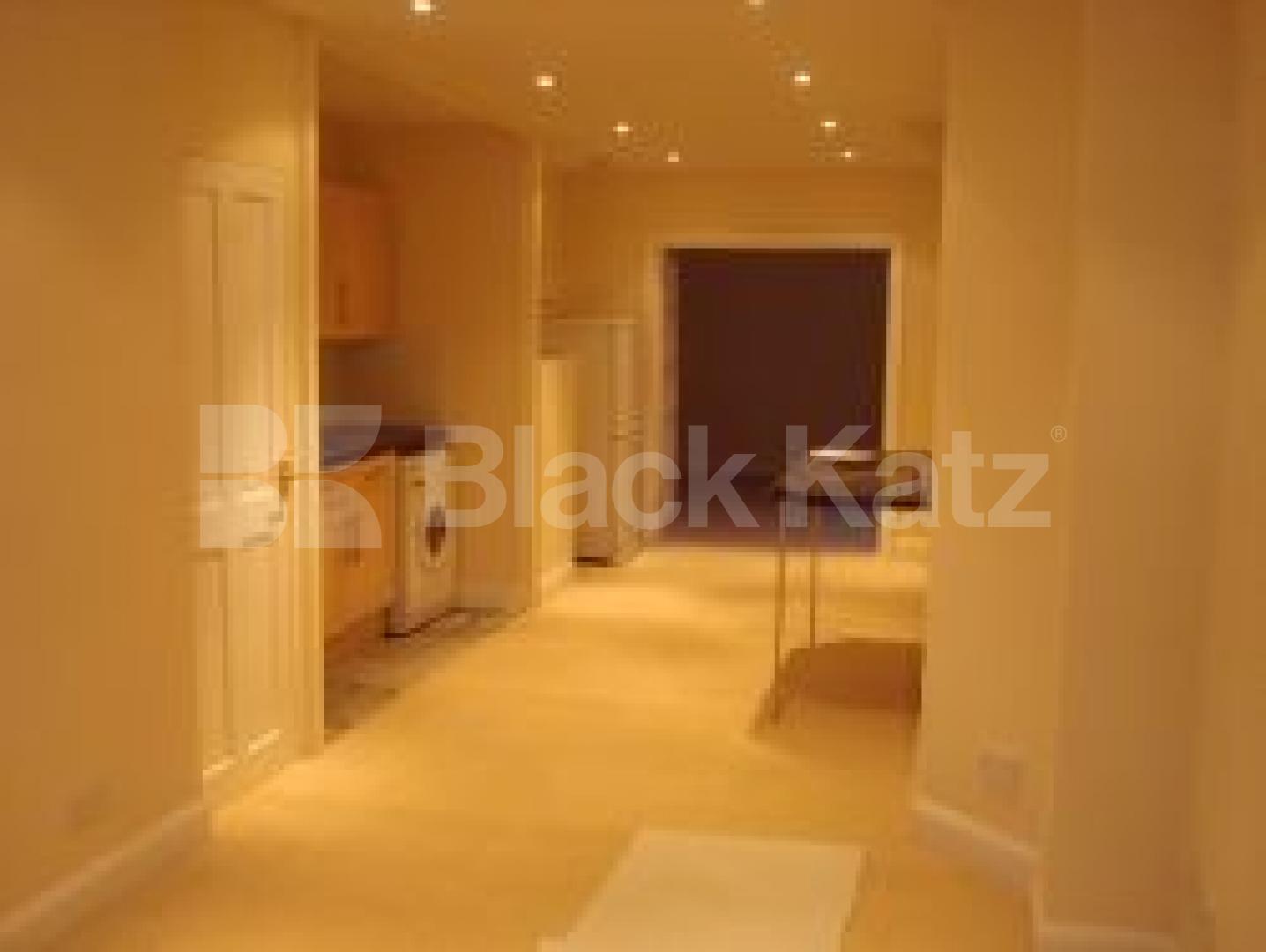 			AVAIL 15-10-11, 1 Bedroom, 1 bath, 1 reception Flat			 Lisson Grove, Marylebone